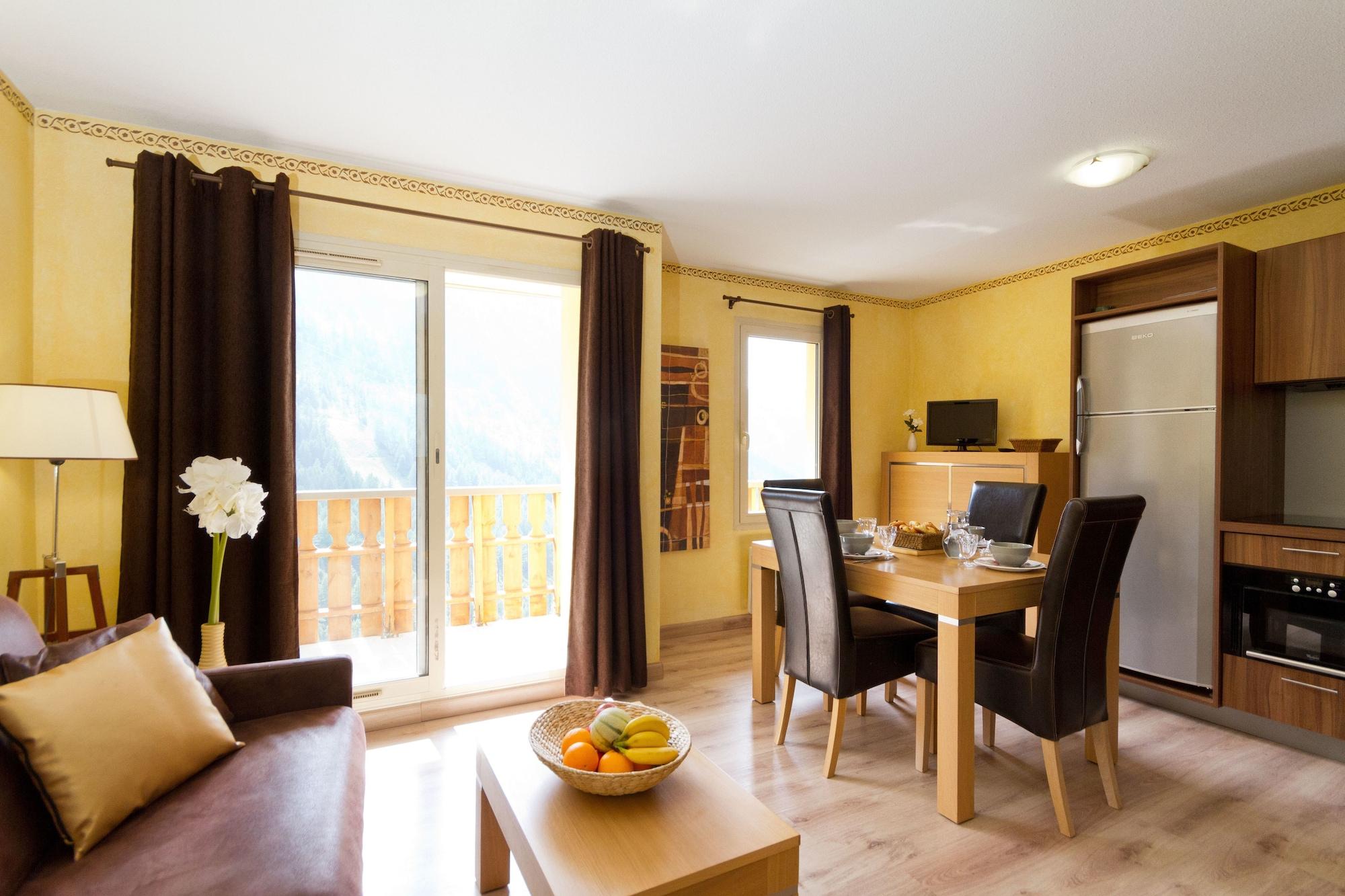 Residence Mmv Les Terrasses D'Isola อิโซลา 2000 ภายนอก รูปภาพ