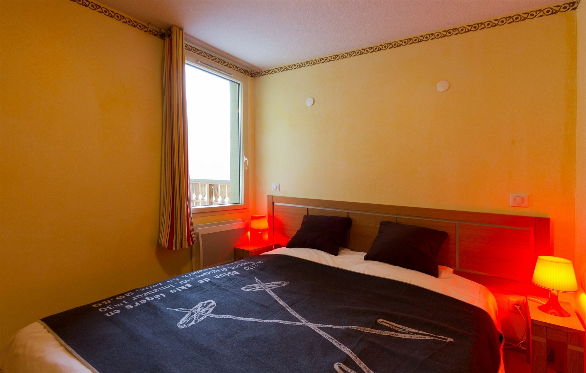 Residence Mmv Les Terrasses D'Isola อิโซลา 2000 ภายนอก รูปภาพ